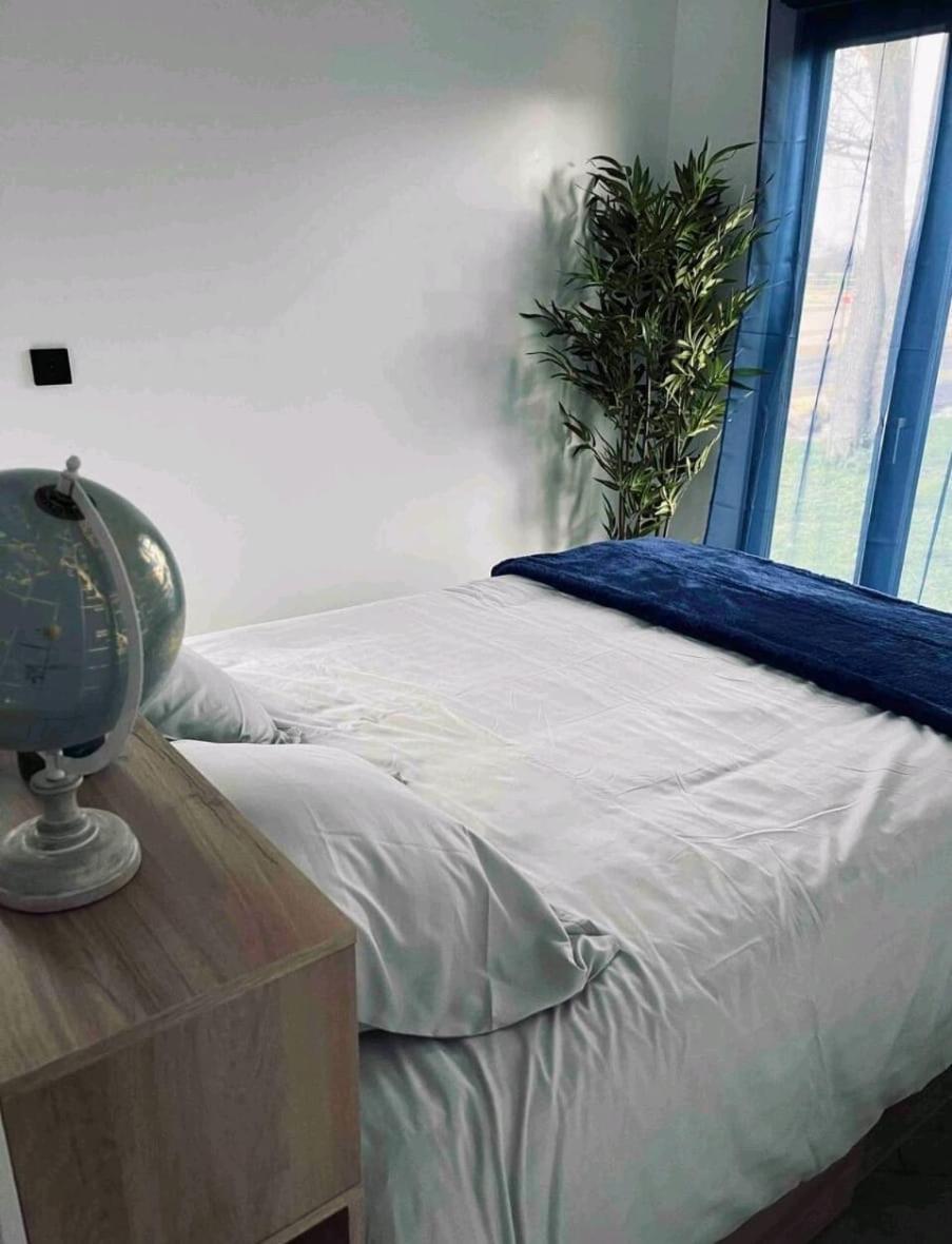 Petit Chalet Au Coeur De La Foret Proche Disney La Houssaye-en-Brie Dış mekan fotoğraf
